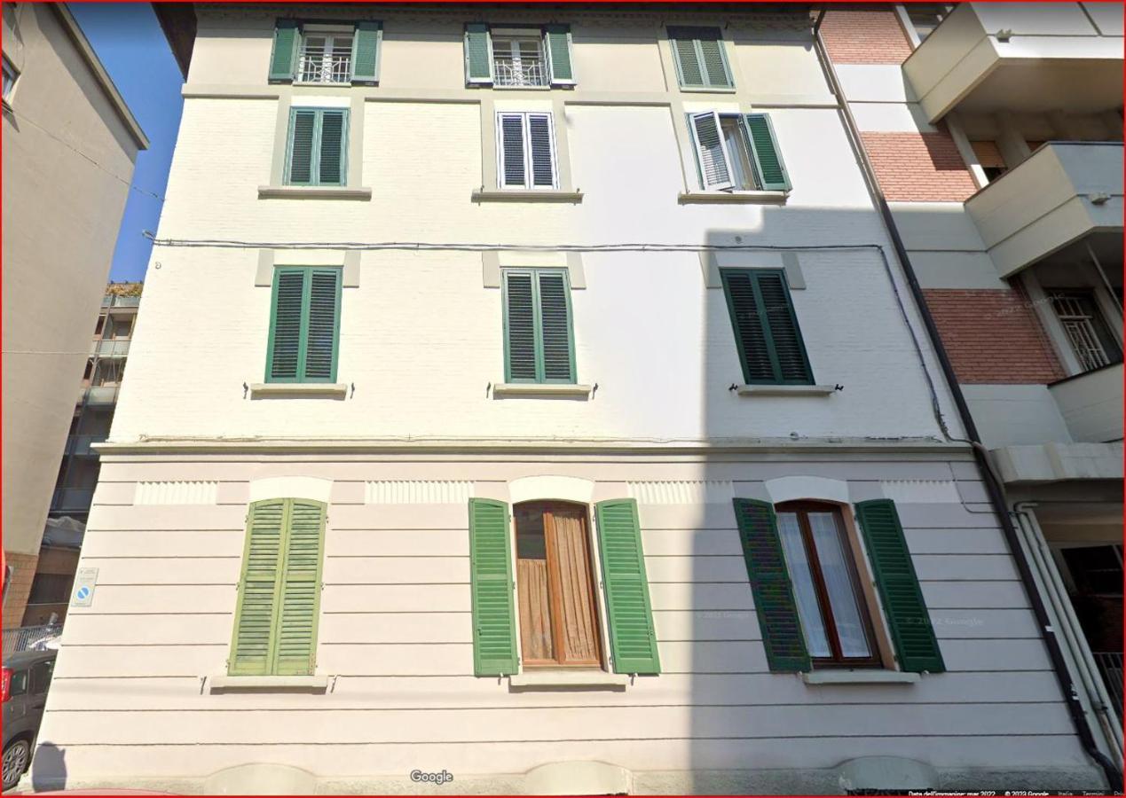 Apartamento Ciprian Bolonia Exterior foto