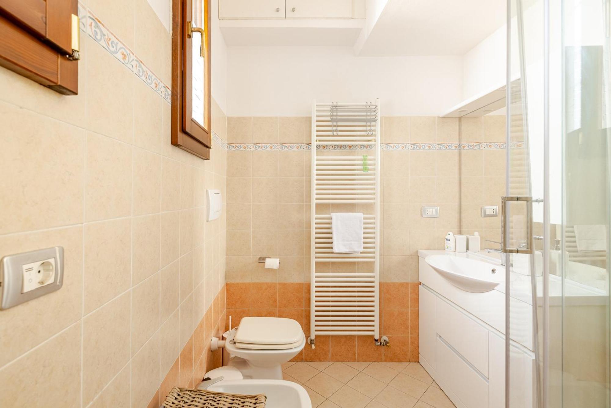 Apartamento Ciprian Bolonia Exterior foto